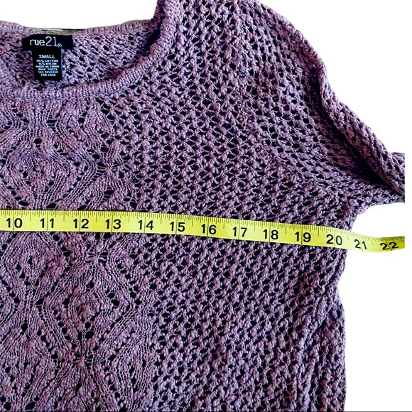 Rue 21 Sweater, Matching Necklace & Spray - Picture 6 of 14